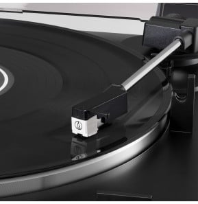 Platine vinyle automatique Audio-Technica AT-LP60X - préampli phono intégré, entraînement par courroie, noire (AT-LP60X-BK) — image 4