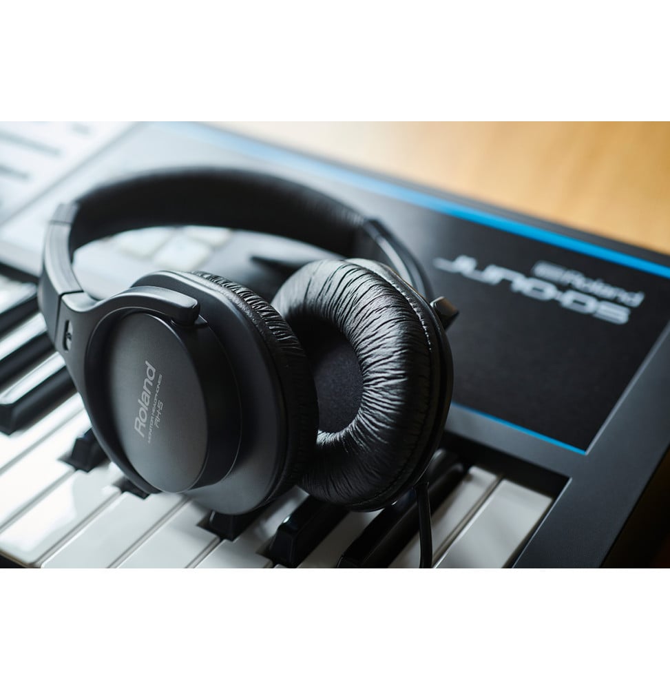 Casque de monitoring Roland RH-5 - fermé, haut-parleurs 40 mm, câble 3 m – vue 4