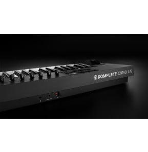 لوحة مفاتيح رئيسية USB-MIDI Native Instruments Komplete Kontrol A49 - 49 مفتاحًا شبه مثقل، شاشة OLED، NKS — صورة 4
