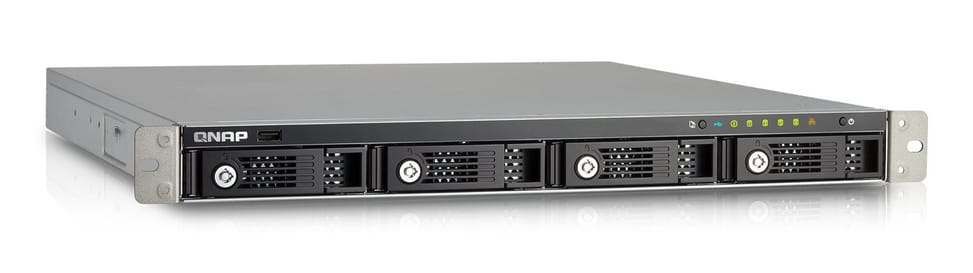 Serveur NAS Edge Cloud 10 baies haute performance compatible 10GbE QNAP TVS-EC1080-i3-8G