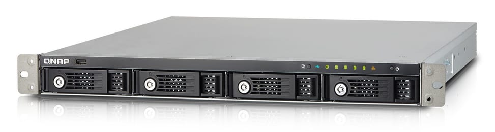 Serveur NAS Edge Cloud 10 baies haute performance compatible 10GbE QNAP TVS-EC1080-i3-8G