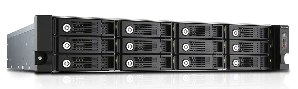 Serveur NAS professionnel 4 baies Rackable QNAP TS-853U-RP avec alimentation redondante