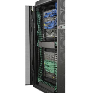 Kit de 4 guide-câbles verticaux APC pour armoire NetShelter SX 42U (AR7717A) — image 2