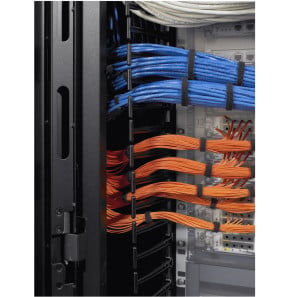 Kit de 4 guide-câbles verticaux APC pour armoire NetShelter SX 42U (AR7717A) — image 6