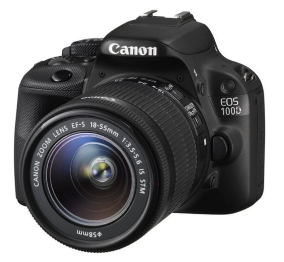 Reflex Canon EOS 100D + Objectif Canon EF-S 18-55mm f/3.5-5.6 IS STM