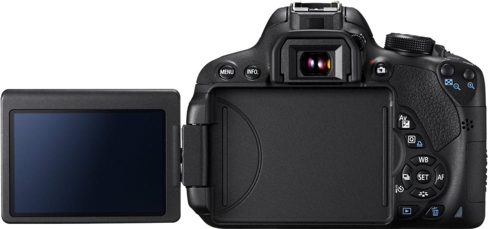 Reflex Canon EOS 700D + Objectif 18-135 IS STM