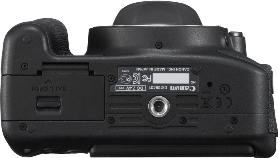 Reflex Canon EOS 700D + Objectif 18-135 IS STM