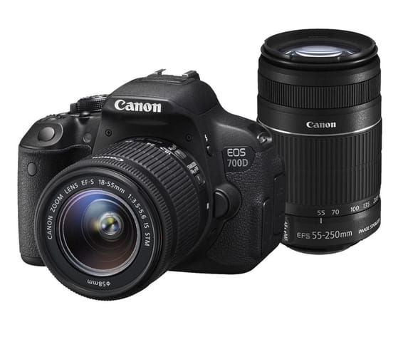 Reflex Canon EOS 700D + Objectif Canon EF-S 18-55mm f/3.5-5.6 IS STM + Objectif 55-250 IS STM