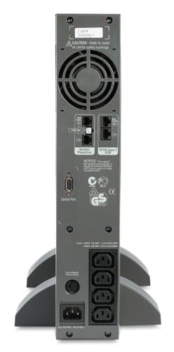 Onduleur Line Interactive avec Stabilisateur de tension APC Smart-UPS SC 1000VA 230V - 2U Convertible Rackmount/Tour — image 2
