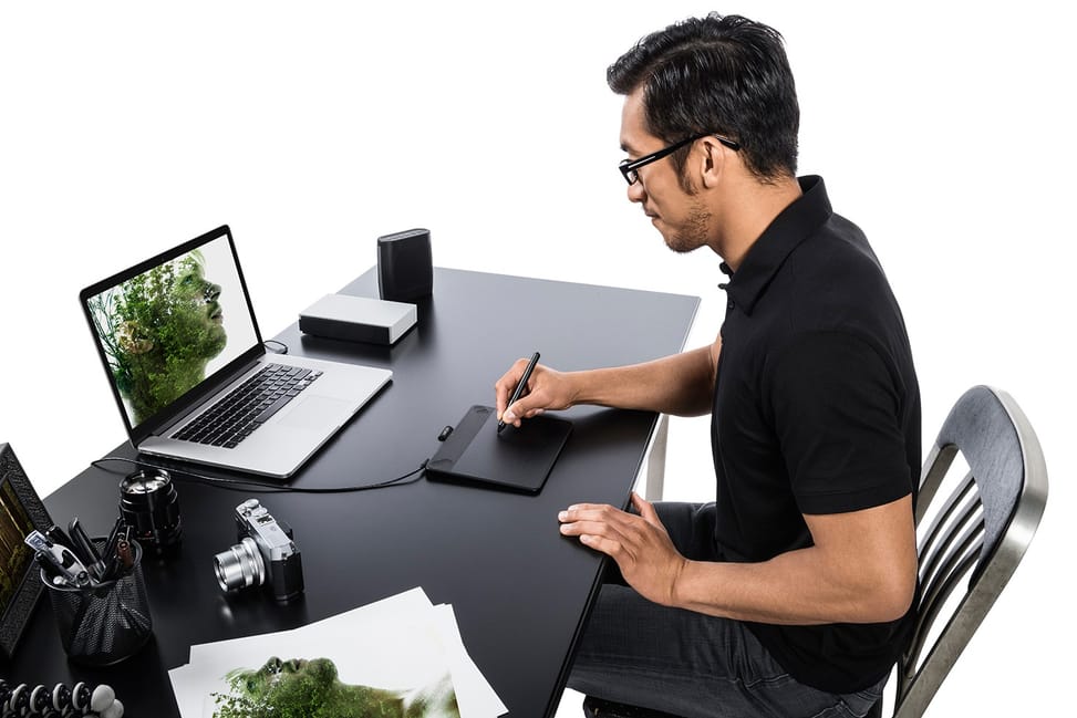 Tablette graphique Filaire Wacom Intuos Pen & Touch Creative Medium (CTH-680SS)