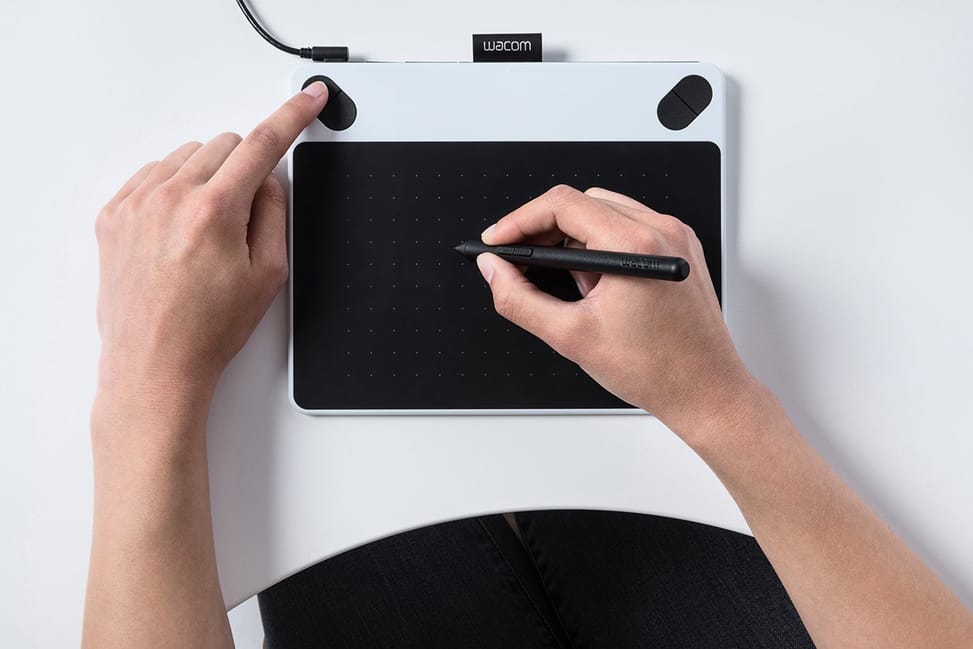 Tablette graphique Filaire créative à stylet Wacom Intuos Draw Small
