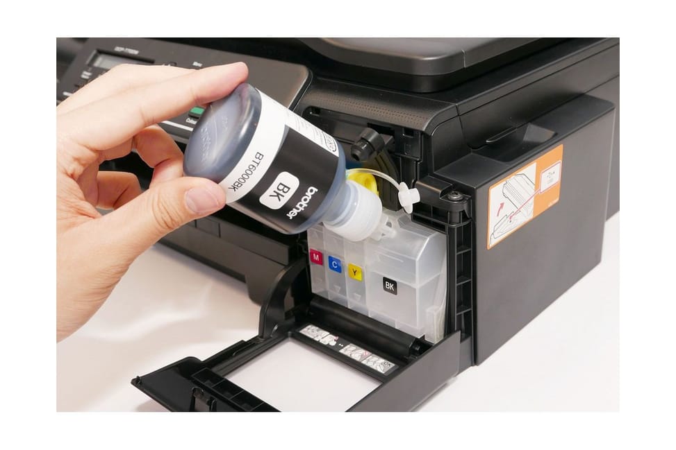 Imprimante multifonction à réservoirs rechargeables Brother DCPT500W — image 2