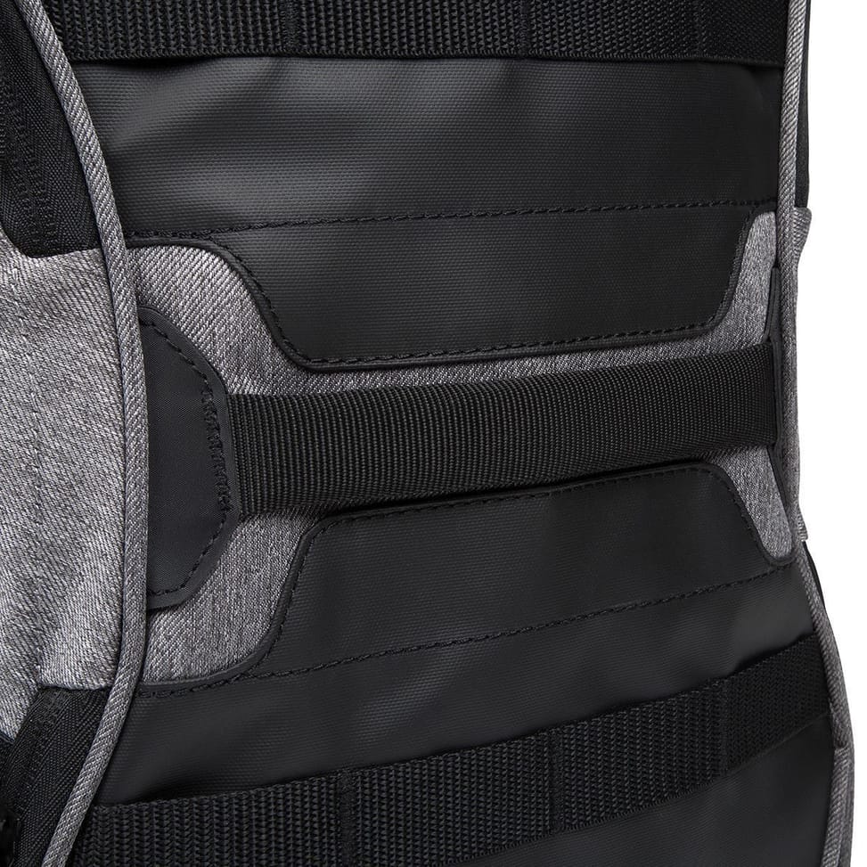Sac à dos Targus Multisports pour PC portable 15,6" - Gris (TSB94404EU-70) — image 11