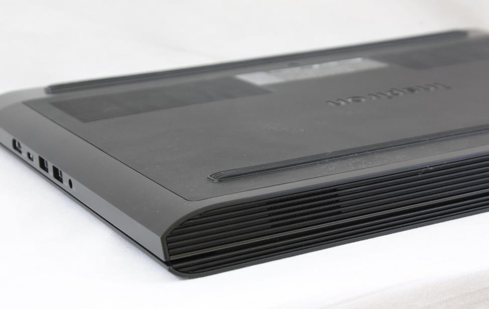 Ordinateur portable Dell Inspiron 15 7577 (FSTAR15KBL1805_613) — image 11