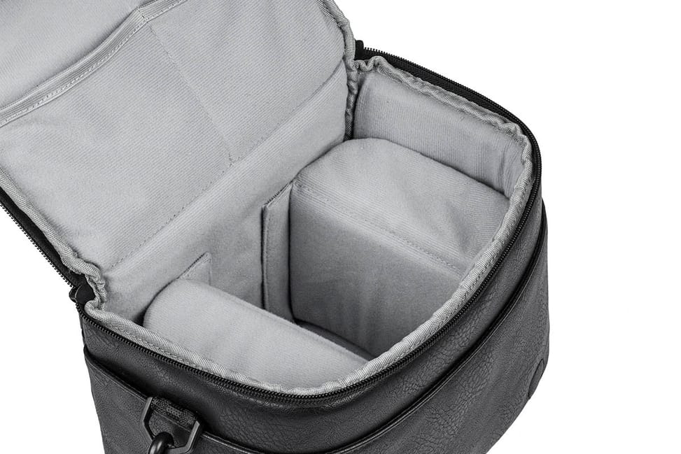 Grand étui Rivacase Orly 7613 pour reflex
