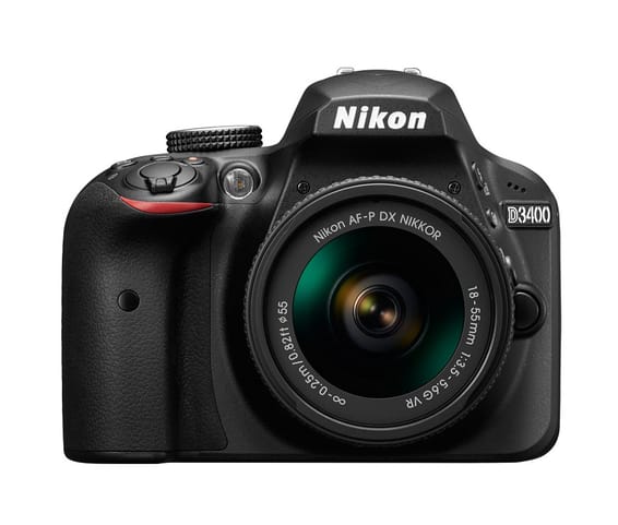 Reflex Nikon D3400 avec AF-P DX 18-55mm f/3.5-5.6G VR