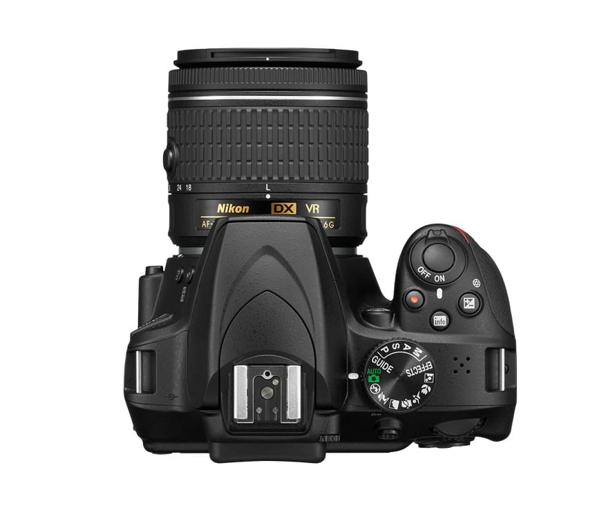 Reflex Nikon D3400 avec AF-P DX 18-55mm f/3.5-5.6G VR
