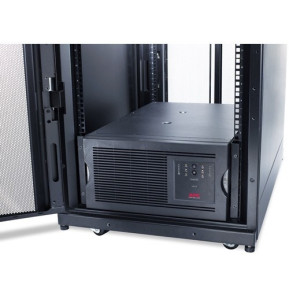Onduleur Line Interactive Haute Fréquence avec Stabilisateur de tension APC Smart-UPS 5000VA Convertible Rack/Tower