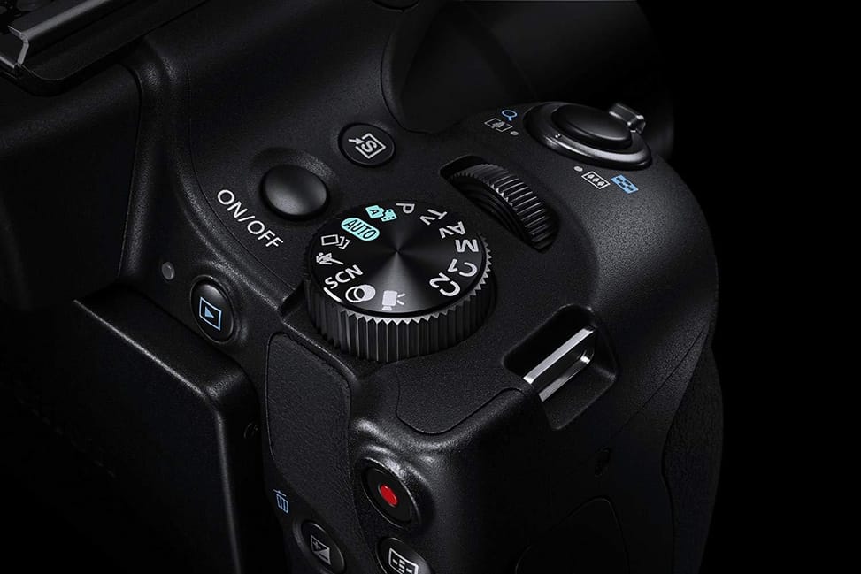 Appareil photo compact Canon PowerShot SX60 HS (9543B002AA)
