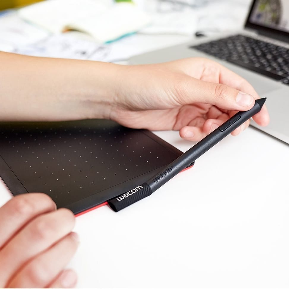 Tablette Graphique One by Wacom - Moyenne (CTL-672-S)