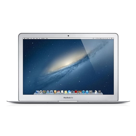 Apple MacBook Air 11" (MD224F/A)