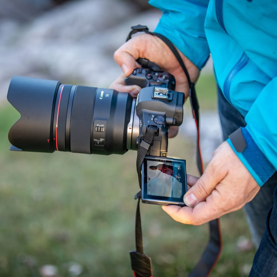 Canon RF 50mm F1.2L USM Lens (2959C005AA) — image 9