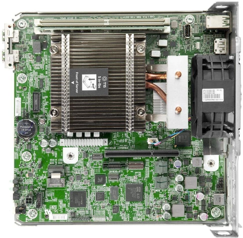 Serveur externe HPE ProLiant MicroServer Gen10 Plus E-2224 S100i 4 disques LFF-NHP 1 To 180 W PS (P18584-421)