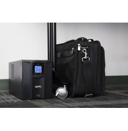 APC Smart-UPS C 1000VA LCD 230V with SmartConnect  (SMC1000IC)