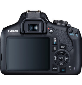 Reflex Canon EOS 2000D + Objectif EF-S 18-55mm IS II (2728C003AA)