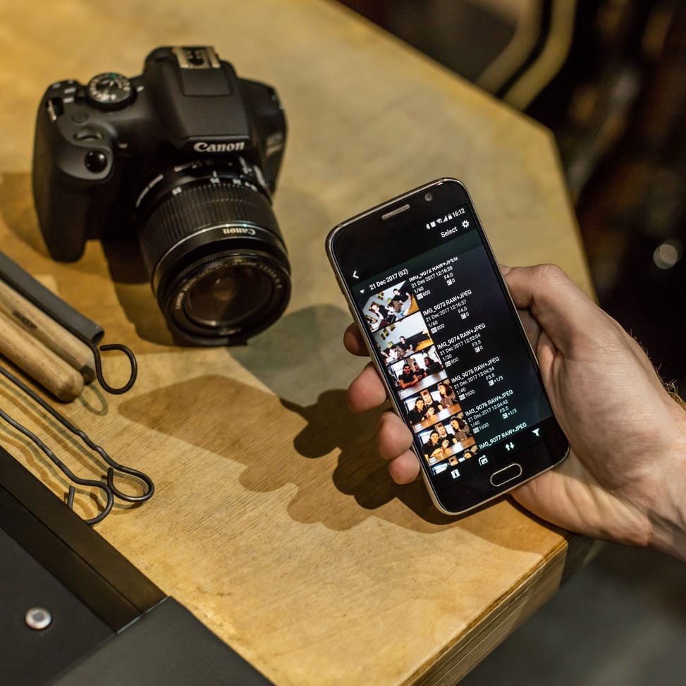 Canon EOS 2000D DSLR Camera + EF-S 18-55mm IS II Lens (2728C003AA) — image 9
