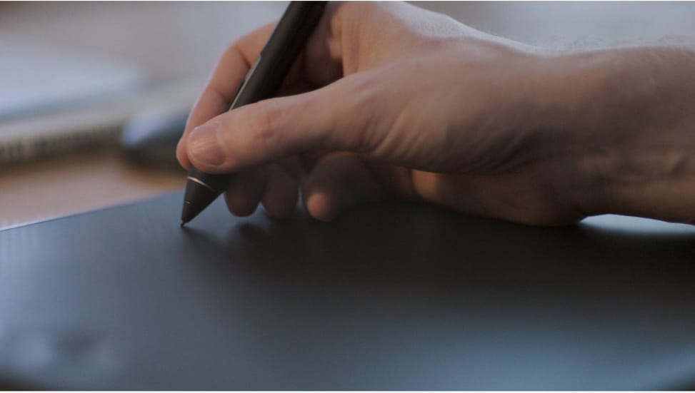 Tablette Graphique Wacom Intuos Pro Moyenne - USB & Bluetooth (PTH-660-S)
