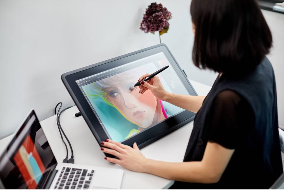 Écran interactif à stylet Wacom Cintiq 22 : Tablette Graphique avec écran 21.5" Full HD (DTK2260K0A)