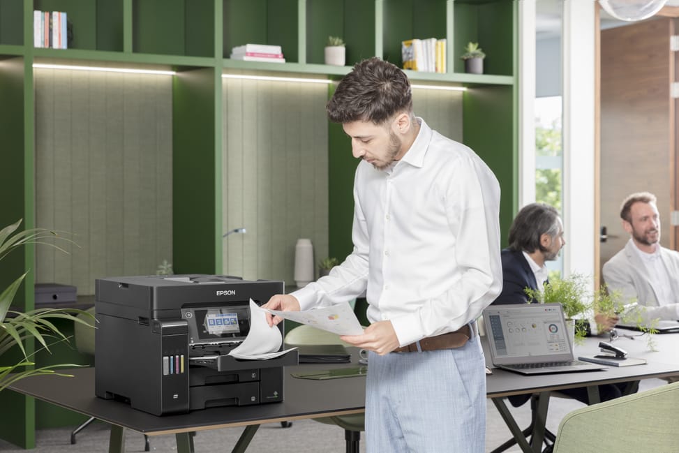 طابعة متعددة الوظائف بخزانات حبر قابلة للتعبئة Epson EcoTank L6570 (C11CJ29403) — صورة 9