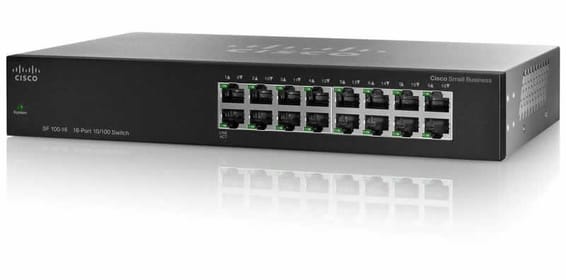 Switch non administrable Cisco rackable 16 ports 10/100 Mbps