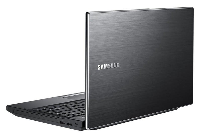 Notebook Samsung série 3 NP300E5C-A02MA — image 1