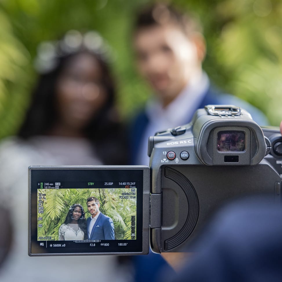 Appareil photo hybride Canon EOS R5 C Caméra Cinema EOS boîtier nu (5077C003AA)