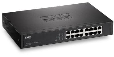 SMC Switch Non Administrable 16 ports 10/100 Mbps — image 1