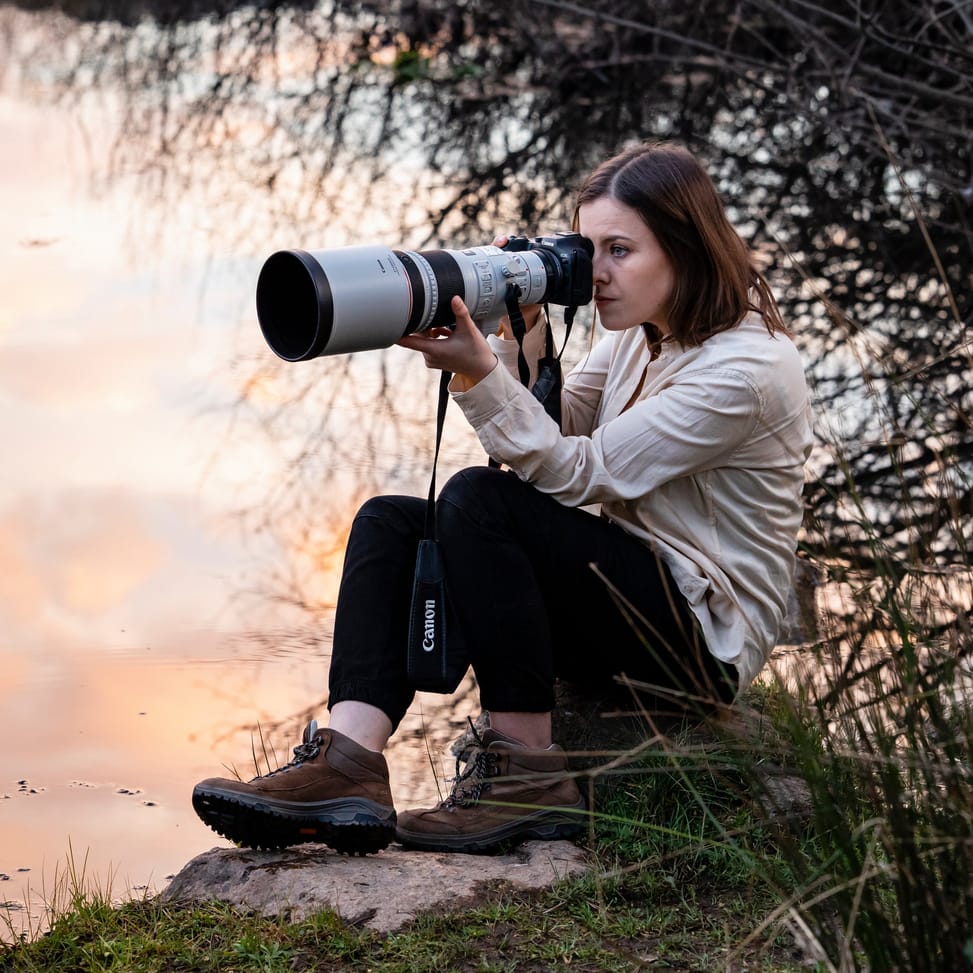 Appareil photo hybride Canon EOS R7 + Objectif RF-S 18-150mm F3.5-6.3 IS STM + Bague d'adaptation monture EF-EOS R (5137C019AA)