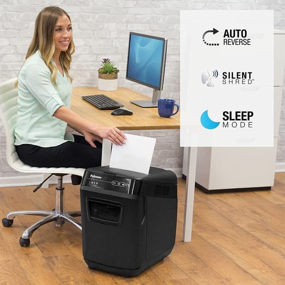 Destructeur Fellowes AutoMax™ 150C — Sécurité P-4 · 32 L · chargeur auto 150 feuilles