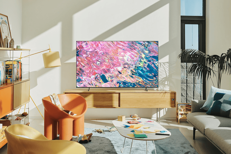 Téléviseur Samsung 50" Q60B smart TV QLED UHD 4K (QA50Q60CAUXMV) — image 2