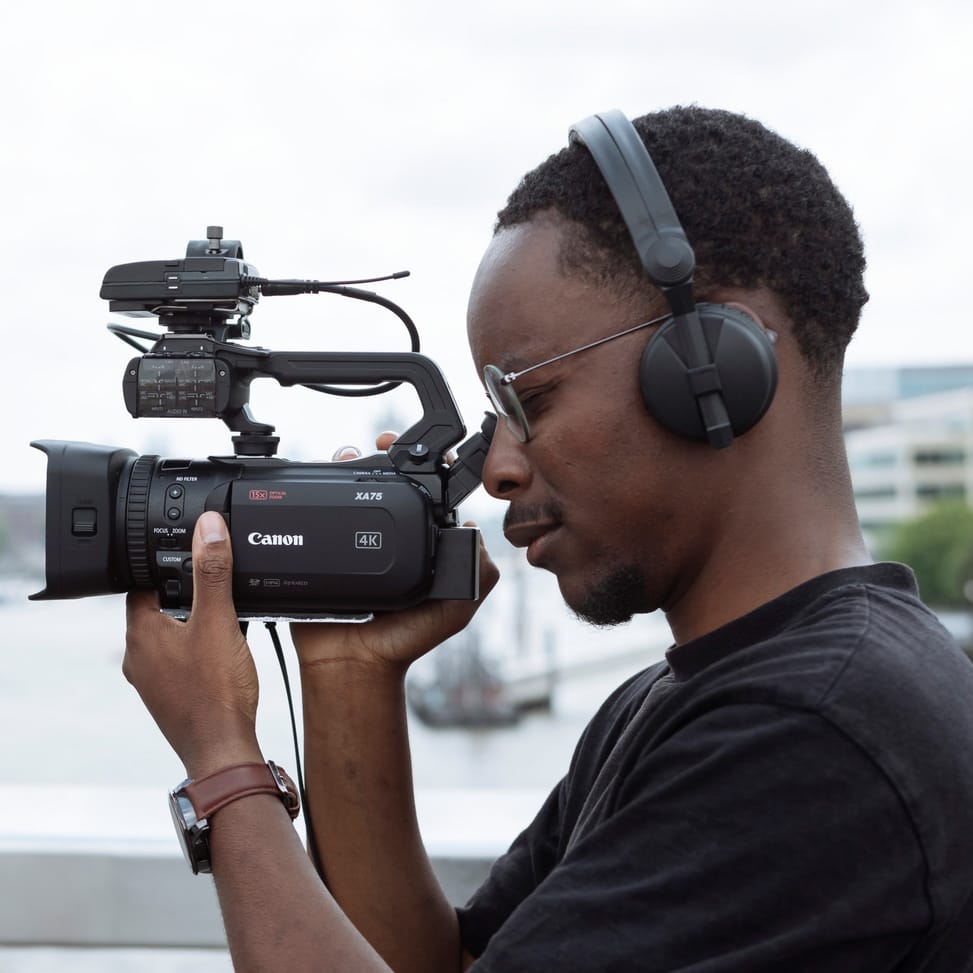 كاميرا فيديو Canon XA75 احترافية 4K (5735C003AA) — صورة 11