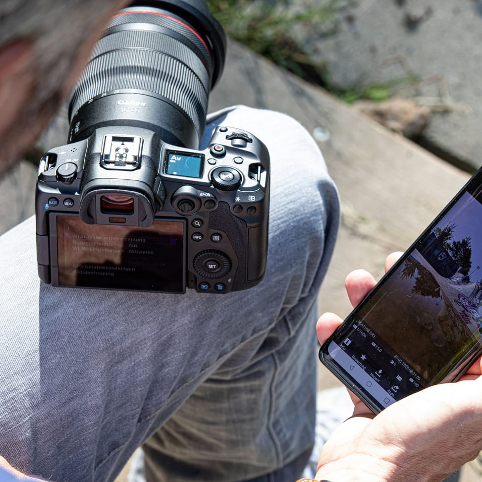 Appareil photo hybride Canon EOS R5 + objectif RF 24-105 mm F4L IS USM (4147C016AA) — image 13