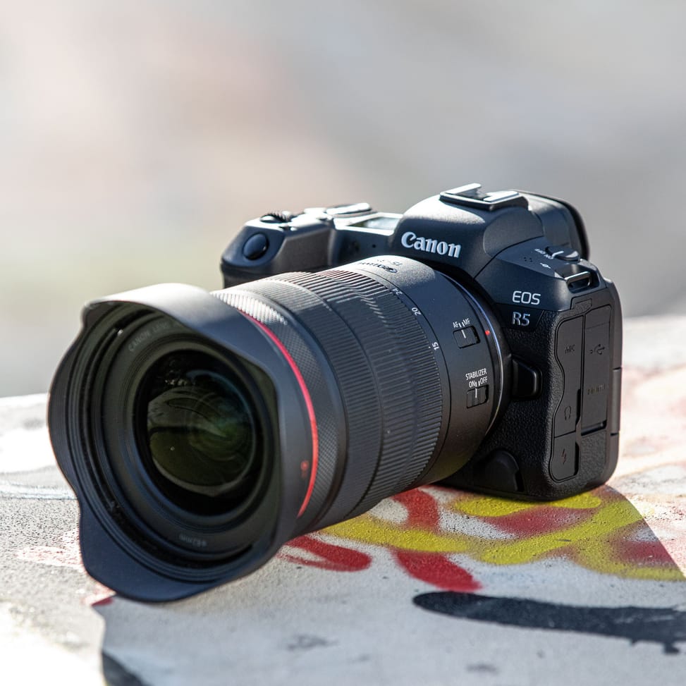 Appareil photo hybride Canon EOS R5 + objectif RF 24-105 mm F4L IS USM (4147C016AA) — image 7