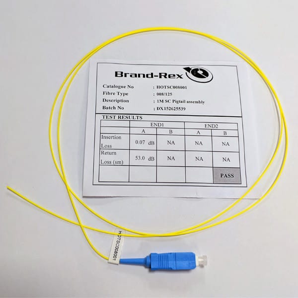 ضفيرة ألياف ضوئية Leviton FO Pigtail SM 8/125 SC 1 متر (HOTSC008001) — صورة 1