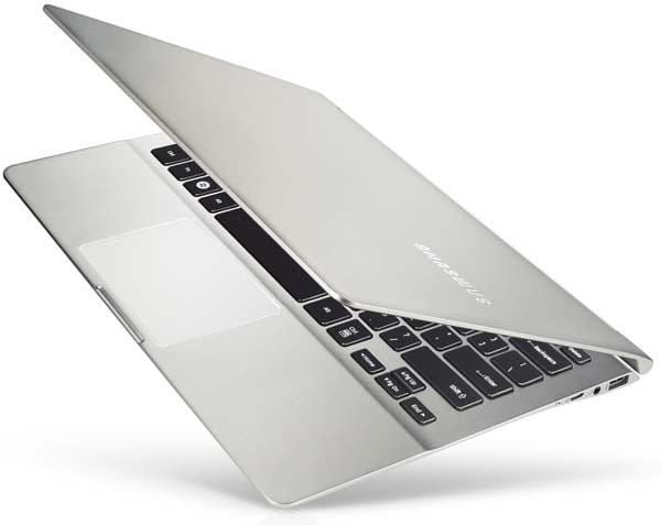 Ordinateur portable Samsung SERIE 9 NP900X3D — image 4