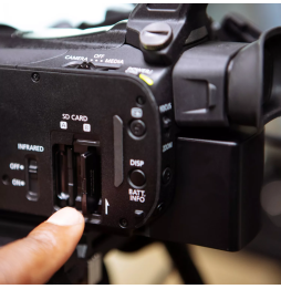 Caméscope Canon XA60 Professional Camcorder 4K (5733C003AA)