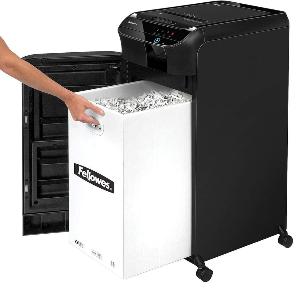 Fellowes AutoMax™ 550C Shredder — P-4 Security · 83 L · 550-sheet auto feeder — image 3