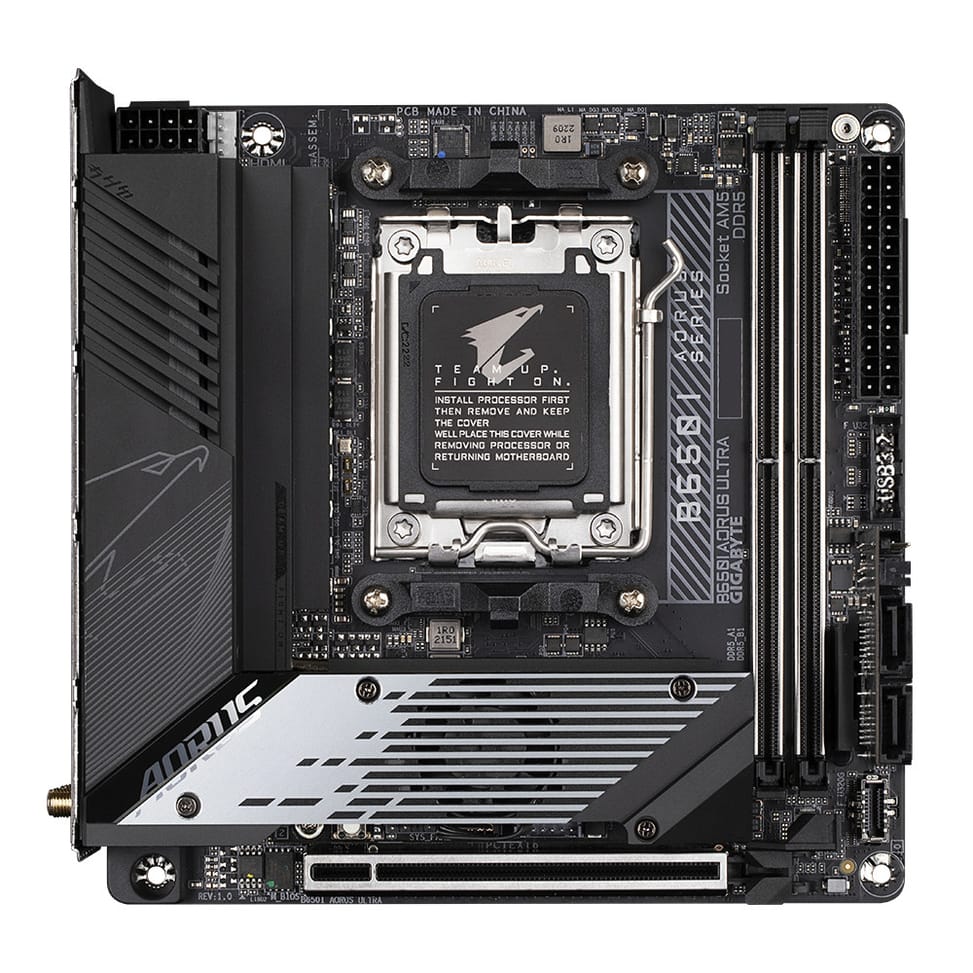 Gigabyte B650I AORUS ULTRA (REV. 1.0) carte mère AMD B650 Emplacement AM5 mini ITX (B650I AORUS ULTRA (REV. 1.0)) — image 2