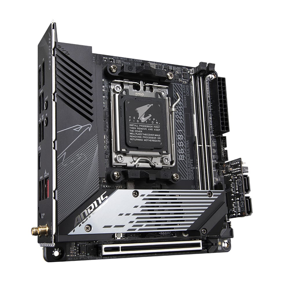 Gigabyte B650I AORUS ULTRA (REV. 1.0) carte mère AMD B650 Emplacement AM5 mini ITX (B650I AORUS ULTRA (REV. 1.0)) — image 3