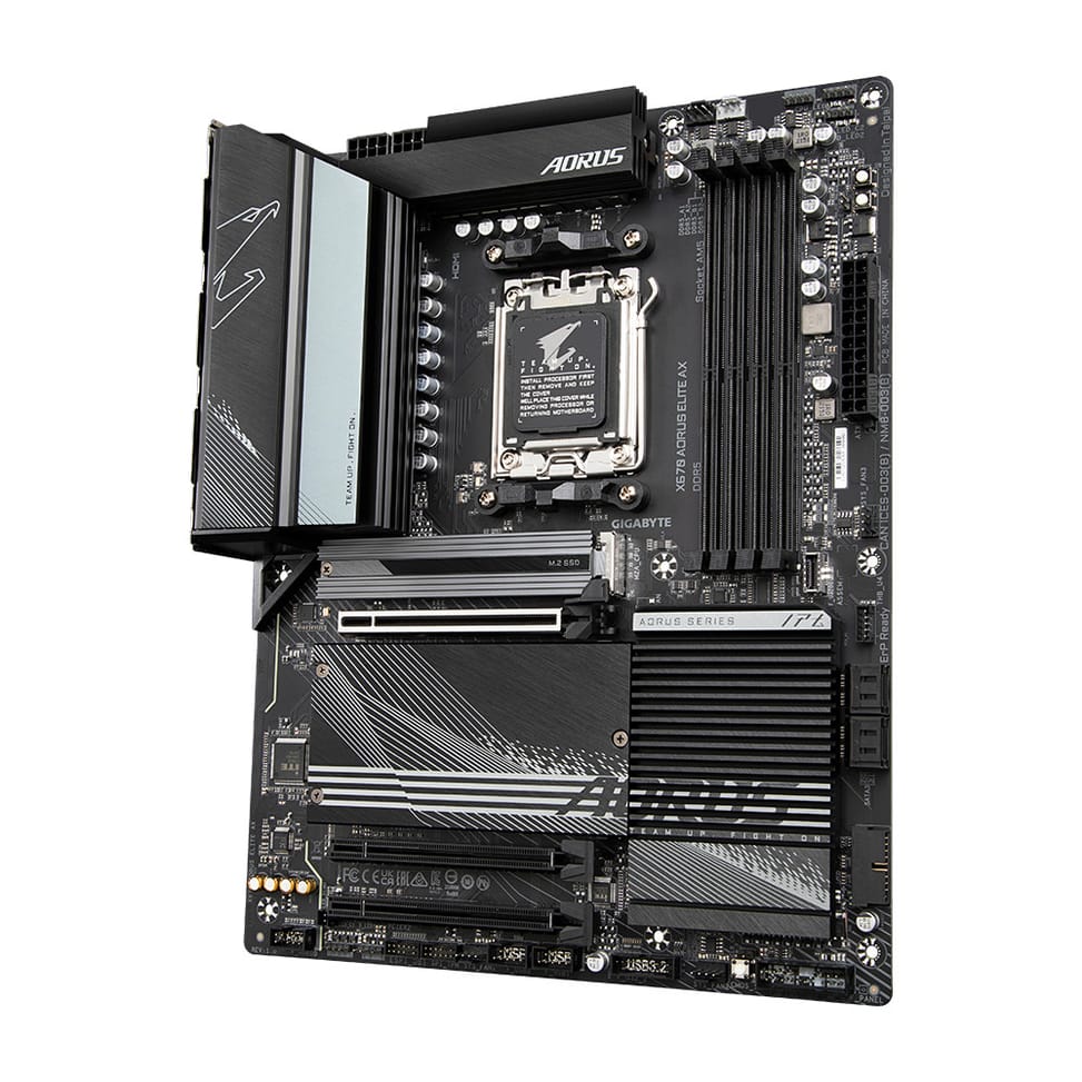 Gigabyte X670 AORUS ELITE AX carte mère AMD X670 Emplacement AM5 ATX (X670 AORUS ELITE AX) — image 4